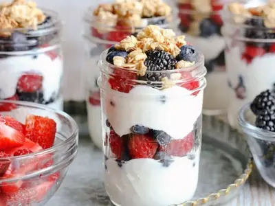 Simple Fruit Parfaits Recipe