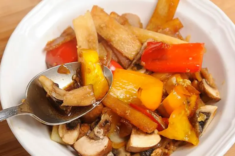 How to Make Teriyaki Chicken Rice Bowls