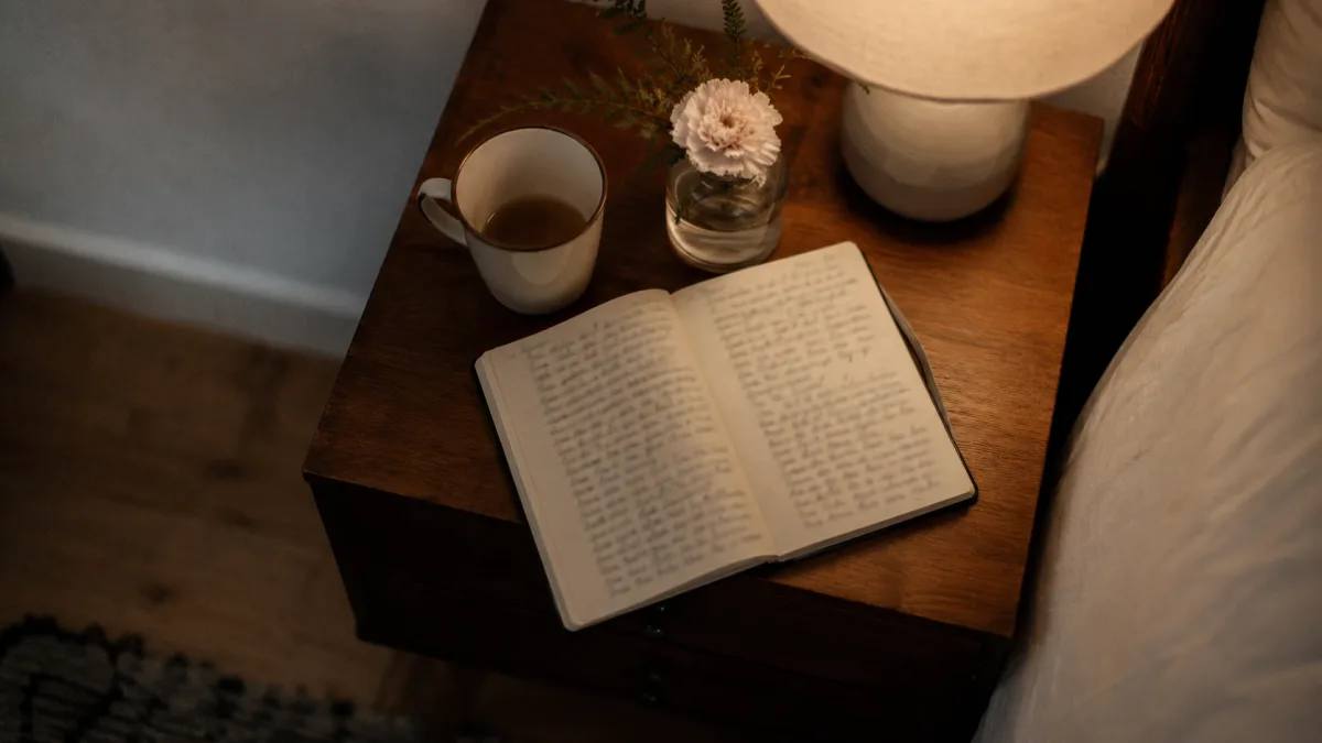 Notebook with dating reflections after a conversation