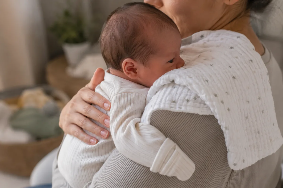 newborn burping cues