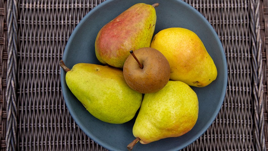 Buying And Cooking Pears