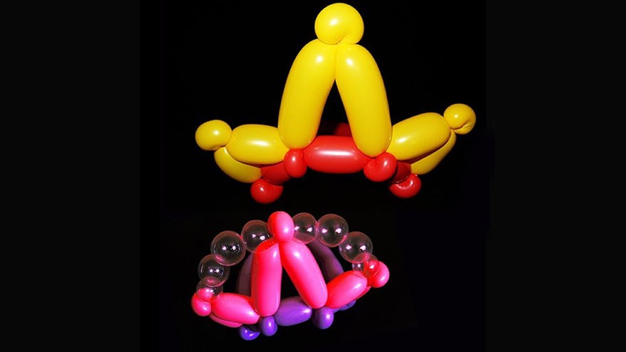 How to Make a Balloon Crown