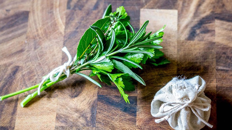 How to Make and Use a Bouquet Garni