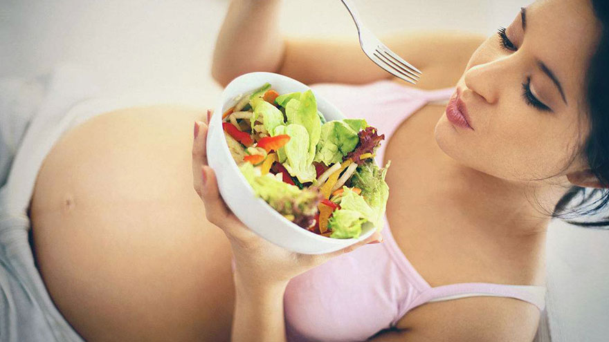 Eat Healthy While Pregnant